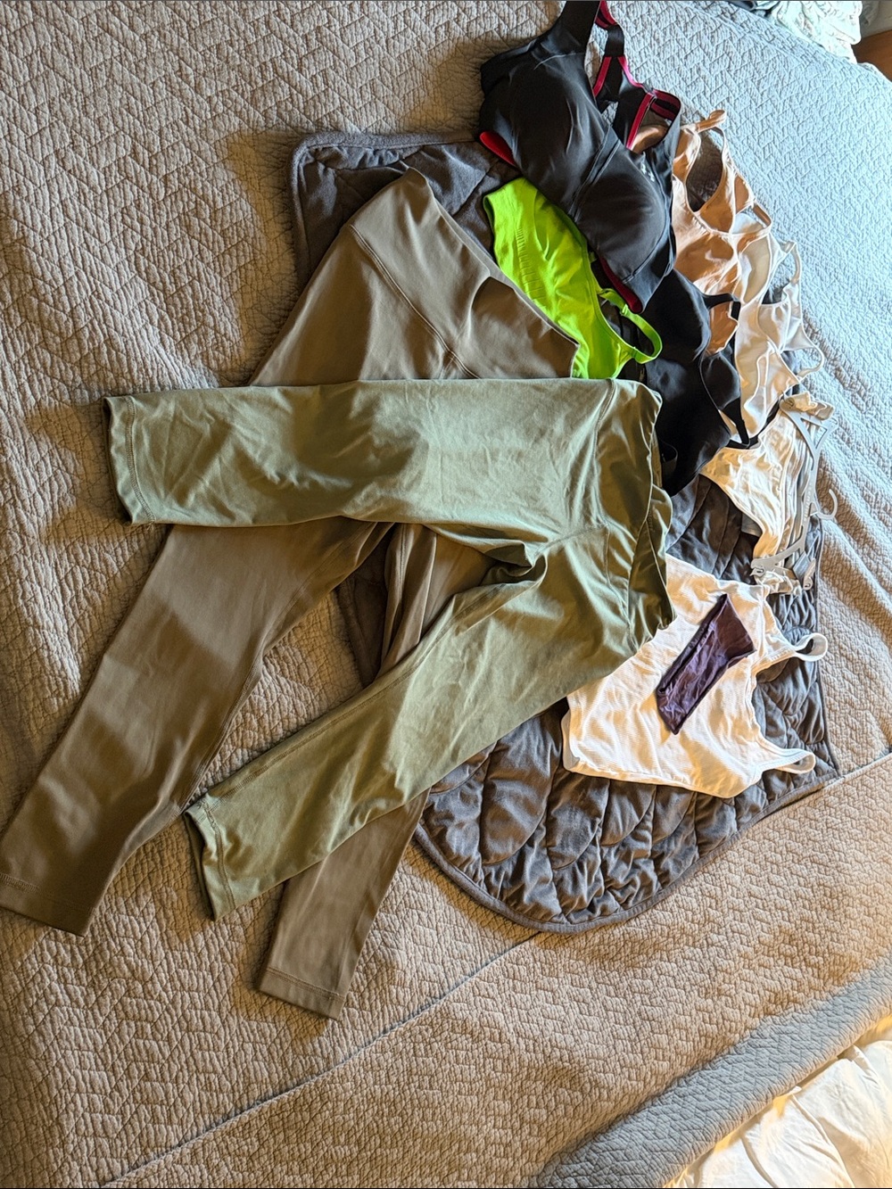 Yoga bundle…Women’s medium/large